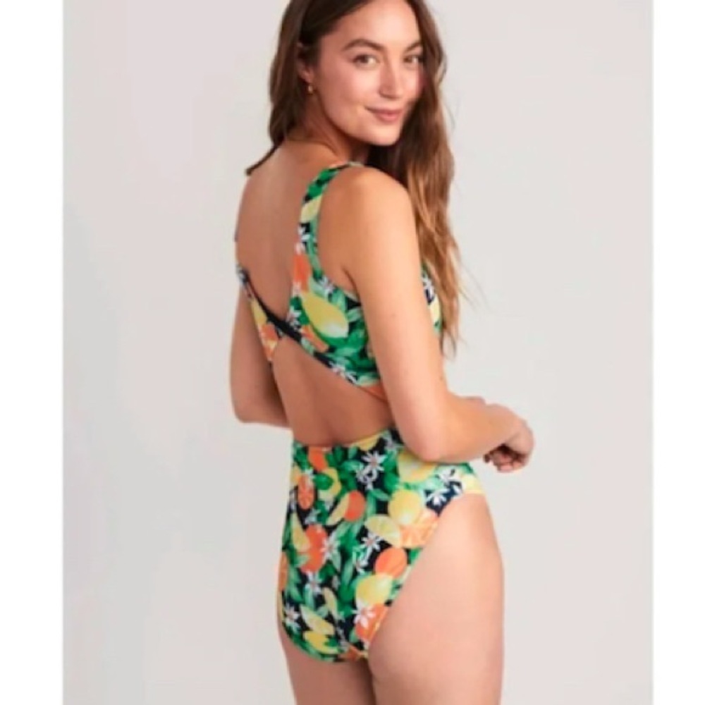 NWT Old Navy TwistBack Cutout One-Piece High Cut Swimsuit Lemon Oranges Print XL